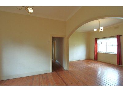 7 Trudgeon Avenue, Reservoir