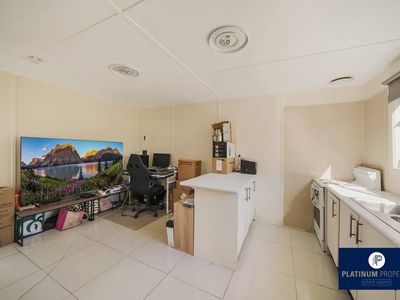 25 Brain Avenue, Lurnea
