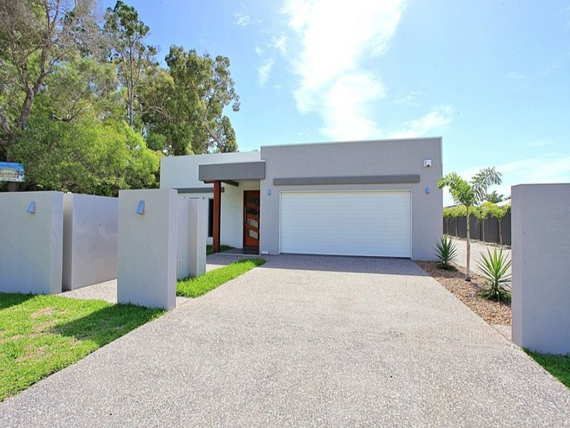 84 Acacia Street, Woodgate