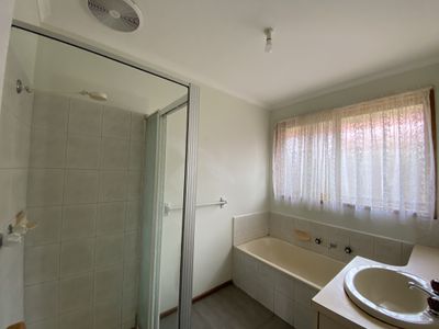 5 Kingfisher Court, Werribee