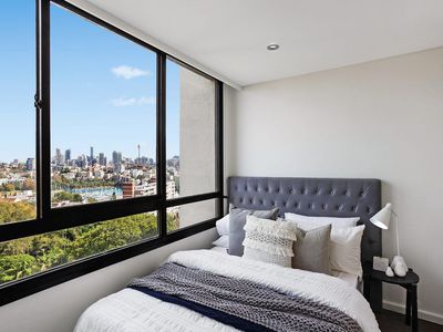 27 / 2 Eastbourne Road, Darling Point