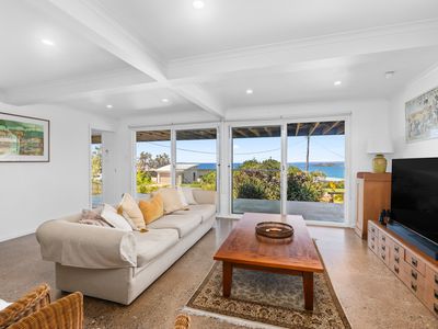 46 Sunset Strip, Manyana