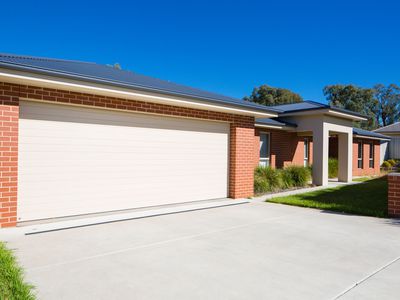 5 CADDY COURT , Wodonga