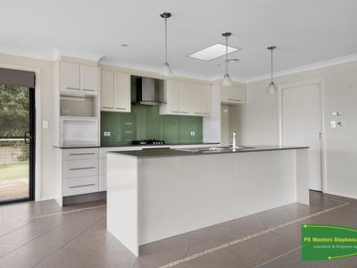 9 Piggott Place, Blayney