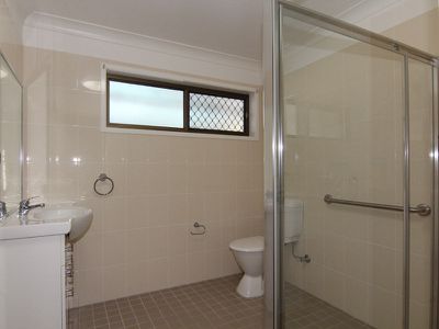 2 De Lore Crescent, Tuncurry