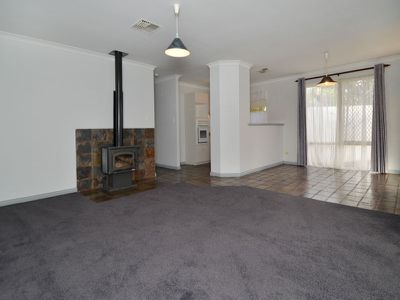 8B Siberia Close, Hannans