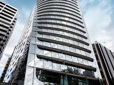 704 / 450 ST KILDA ROAD, Melbourne