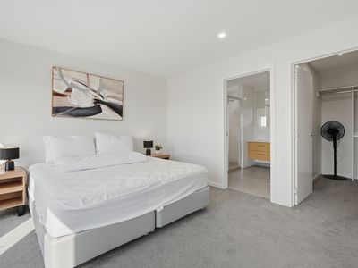 14 Pimelea Close, George Town