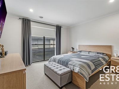 2 Nebula Lane, Cranbourne East