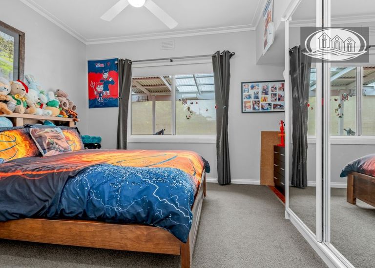 37 Waterford Avenue, Portland