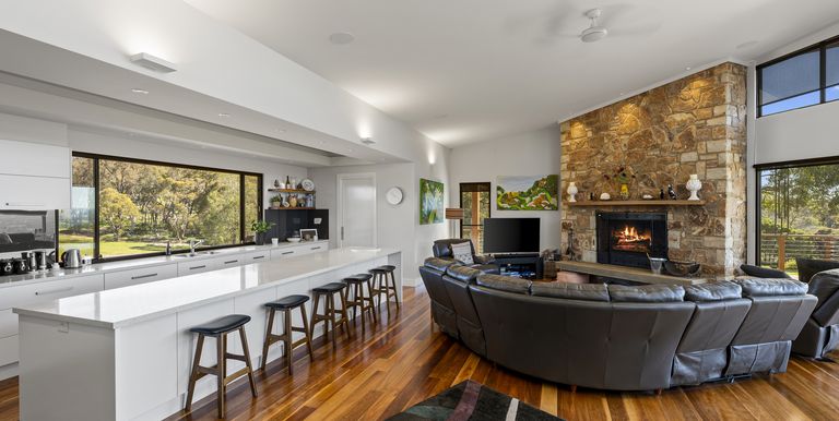 665 Fernhills Road, Marraweeney