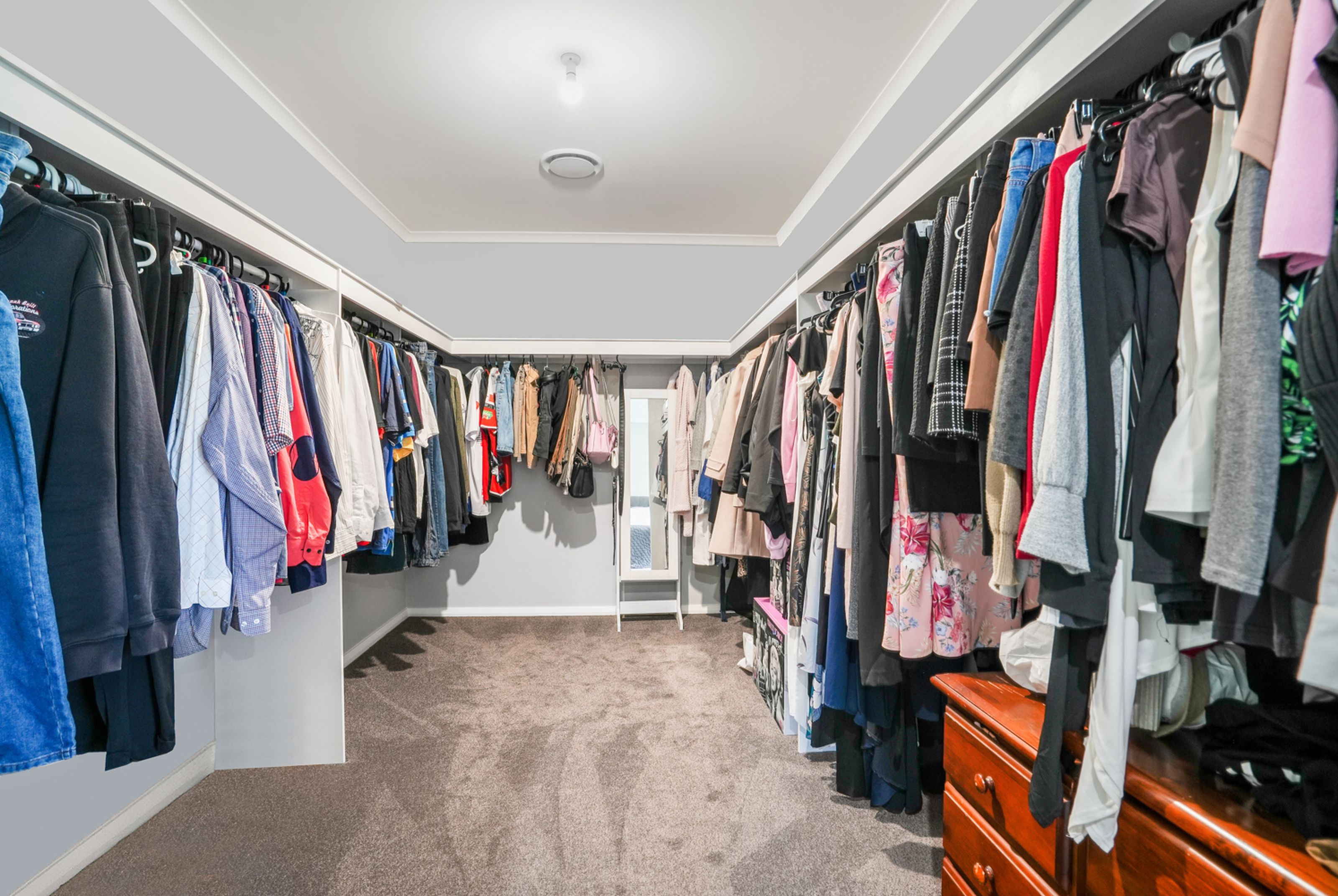 150 Rickards Road, CASTLEREAGH