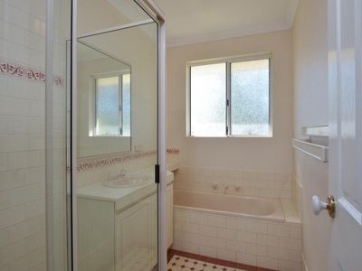 24 Tindals Crescent, Hannans