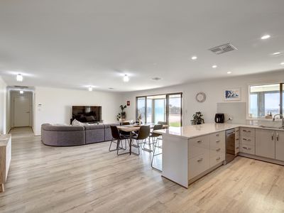 55 Clifftop Drive, Sunnyside