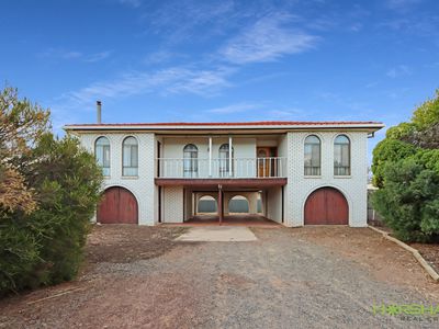 29 Young Street, Horsham