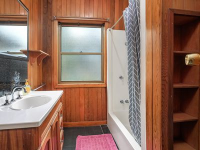 26 Roberts Avenue, Barrack Heights