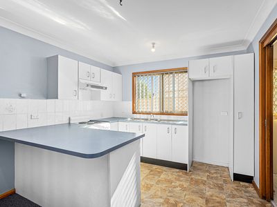 6 / 45 Surfside Drive, Port Kembla