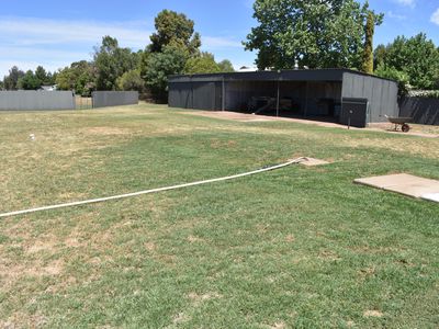 11 Cheney Road, Parkes