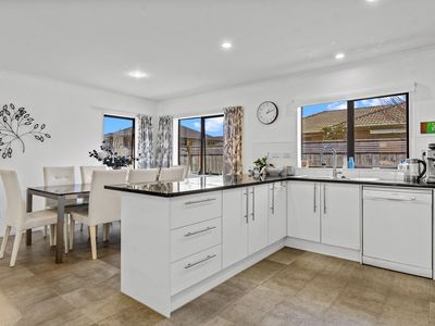 19 Raabia Close, Parakai