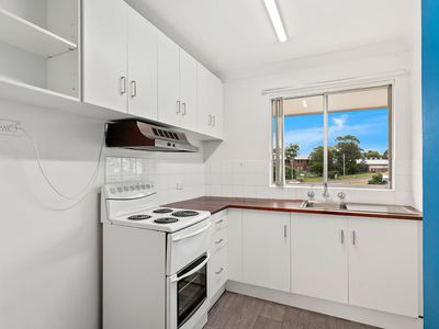 12 / 6 Eyre Street, Warrawong