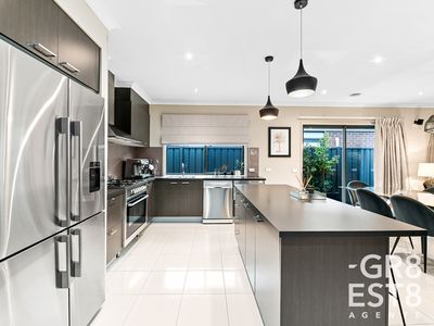 11 Jupiter Crescent, Cranbourne West
