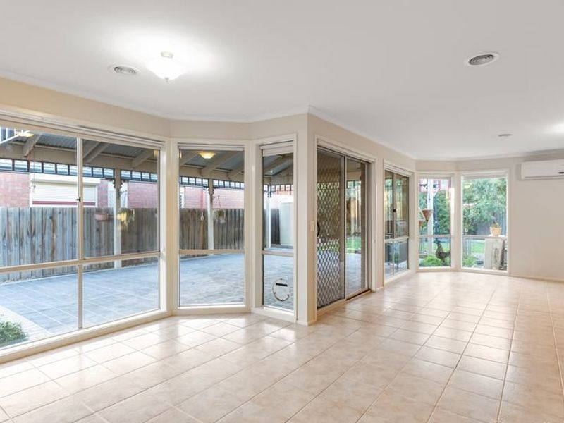 26 Lynbridge Crescent, Tarneit