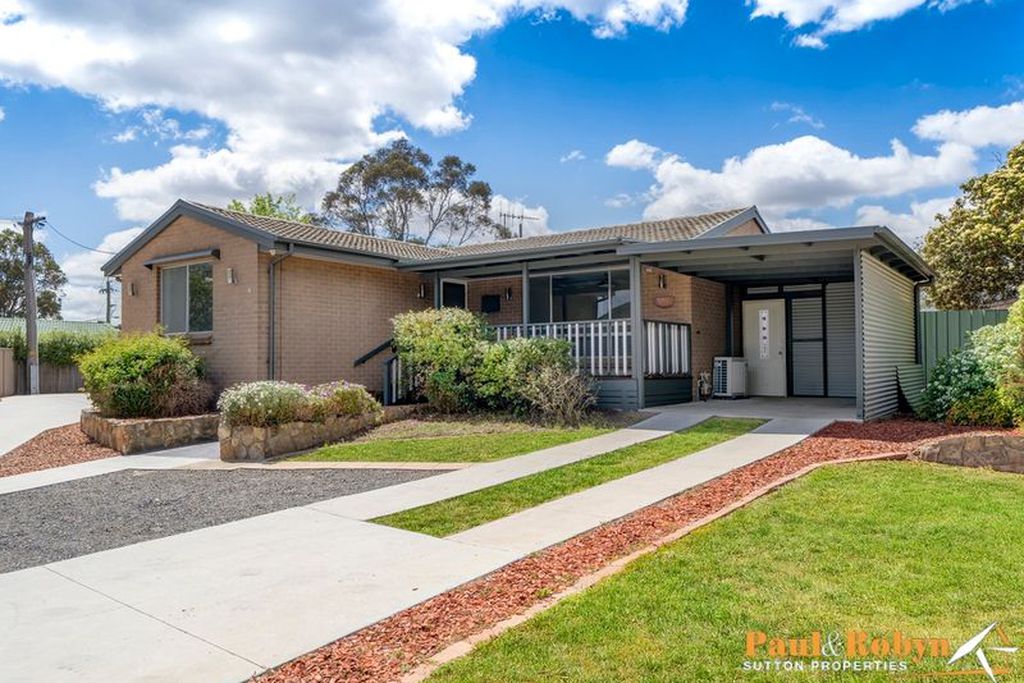 41 Knaggs Crescent, Page