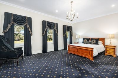47 MacArthur Circuit, CAMDEN PARK, Camden Park - Thumbnail 3