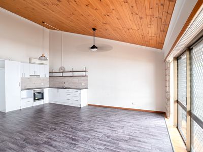3 / 406 Charlton Esplanade, Torquay