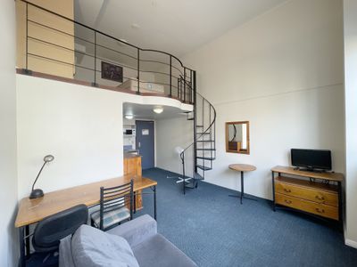 2055 / 185-211 Broadway, Ultimo