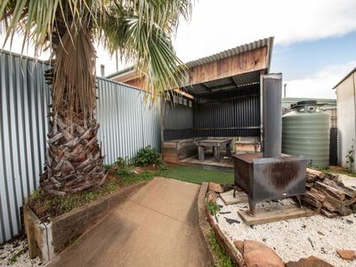 2 Hutchins Avenue, Dubbo