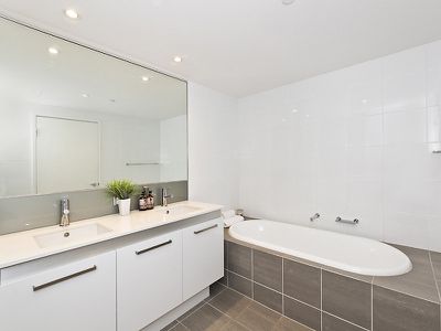703 / 2 Oldfield Street, Burswood
