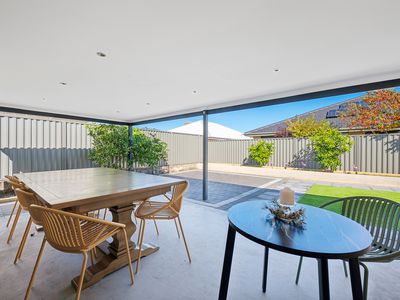 5 Archdale Loop, Piara Waters