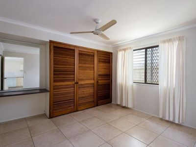2 / 46 Poinciana Avenue, Tewantin