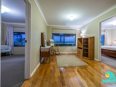 86 Lagoon Drive, Yanchep