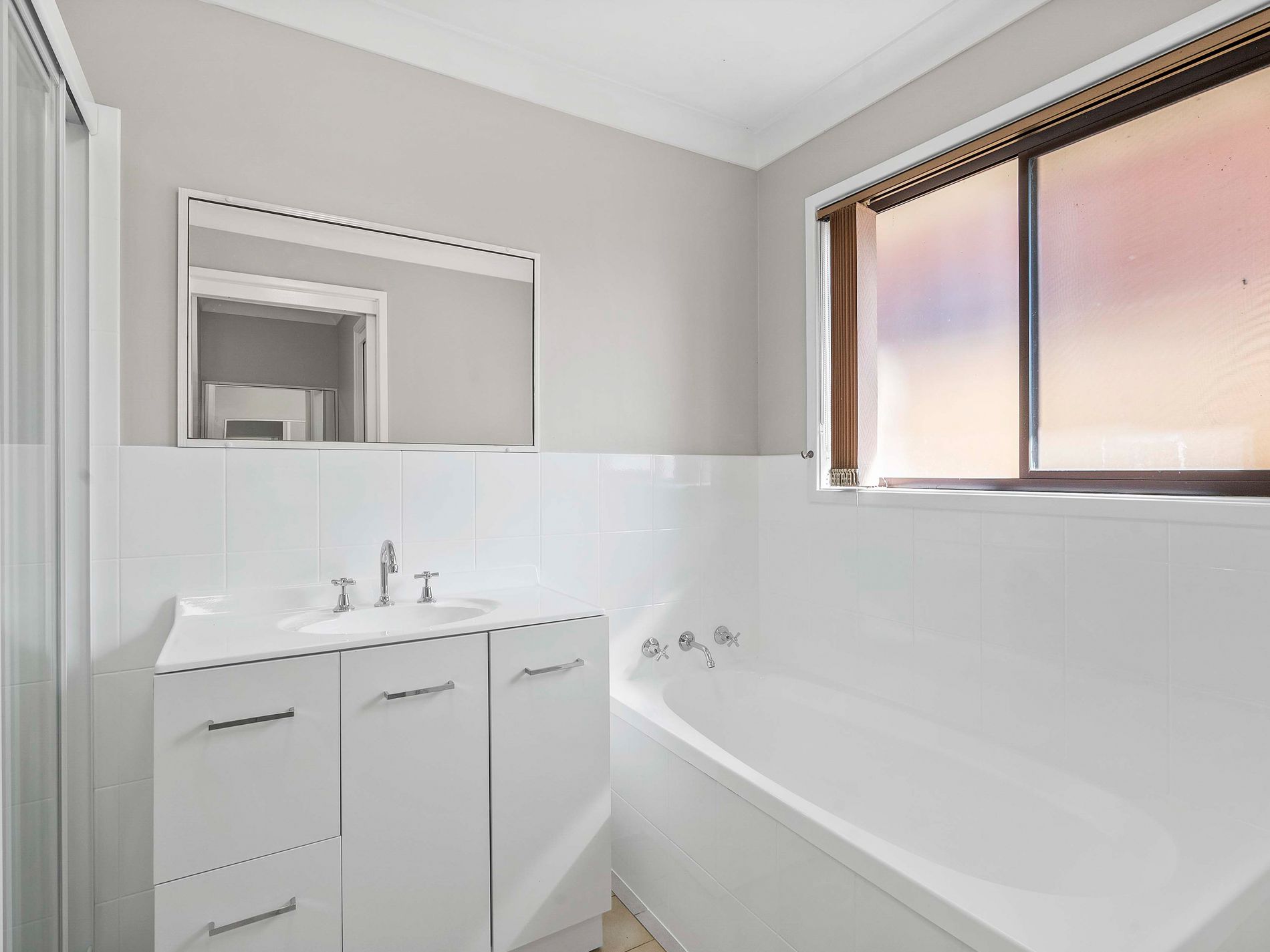 31 Isa Road, Worrigee