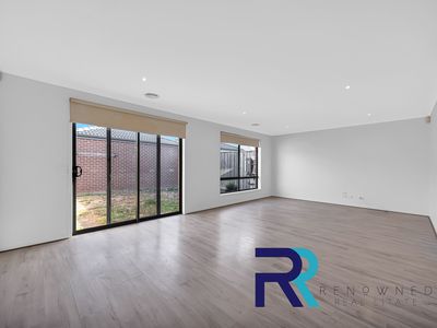 8 POWLETT STREET, Werribee