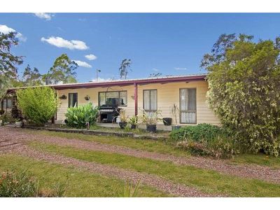 1474 Strathfieldsaye Road, Axe Creek