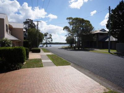 2B Yamba Street, Hawks Nest