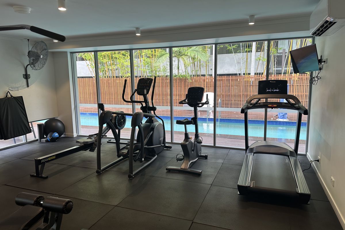 8406 / 55 Forbes Street, West End