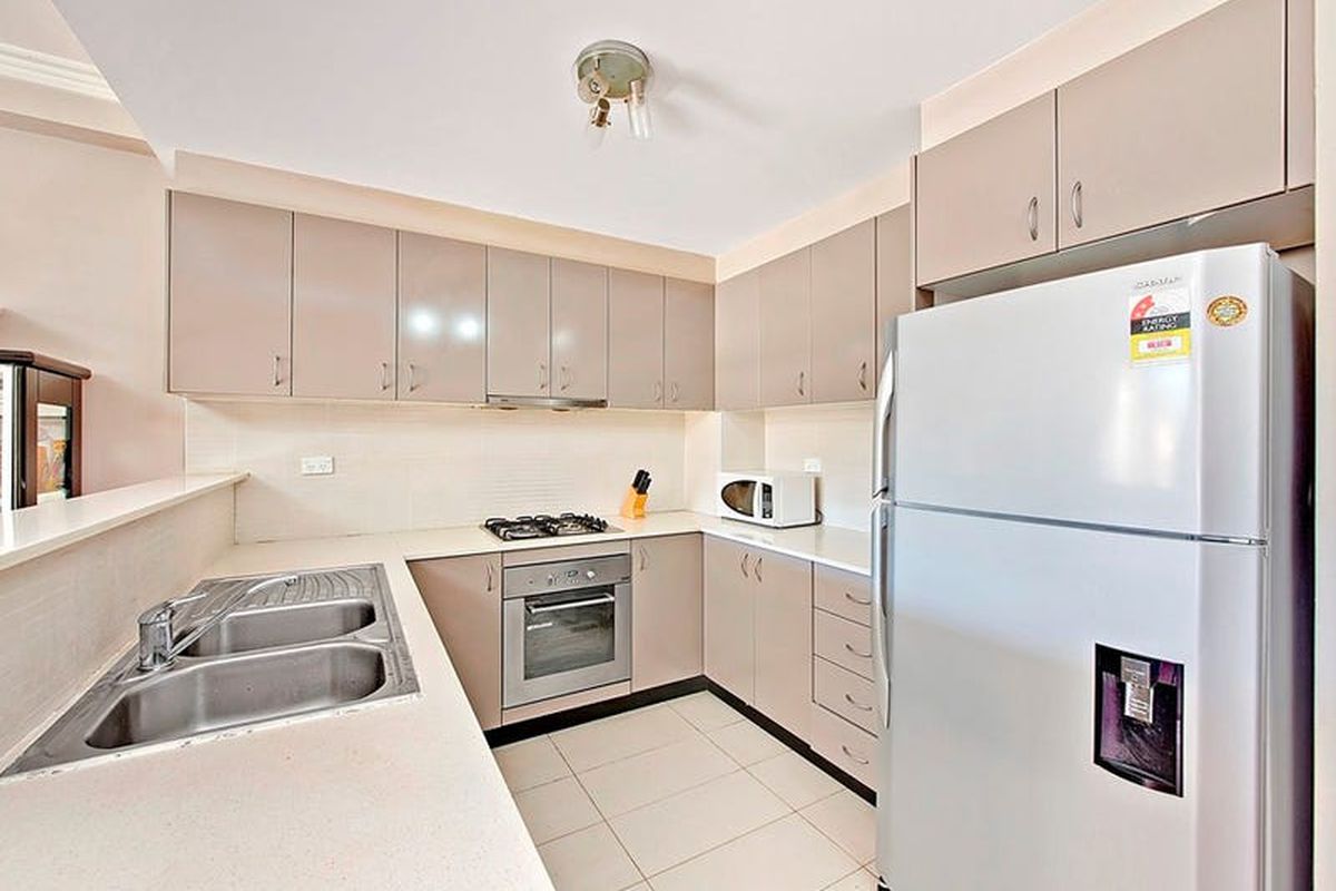 47 Henley Road, Homebush West