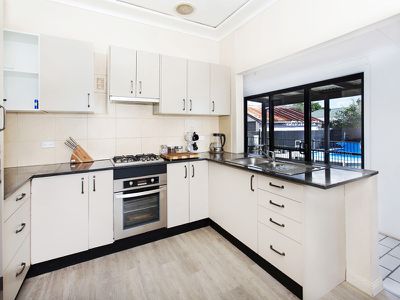 22 Kurrajong Street, Windang