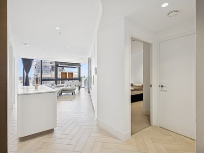 2207 / 1 Geoffrey Bolton Avenue, Perth