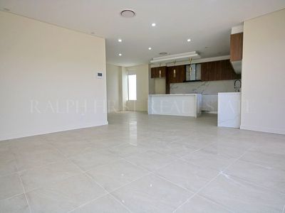 12A Bunt Avenue, Greenacre