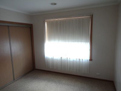 18 Burleigh Drive, Grovedale