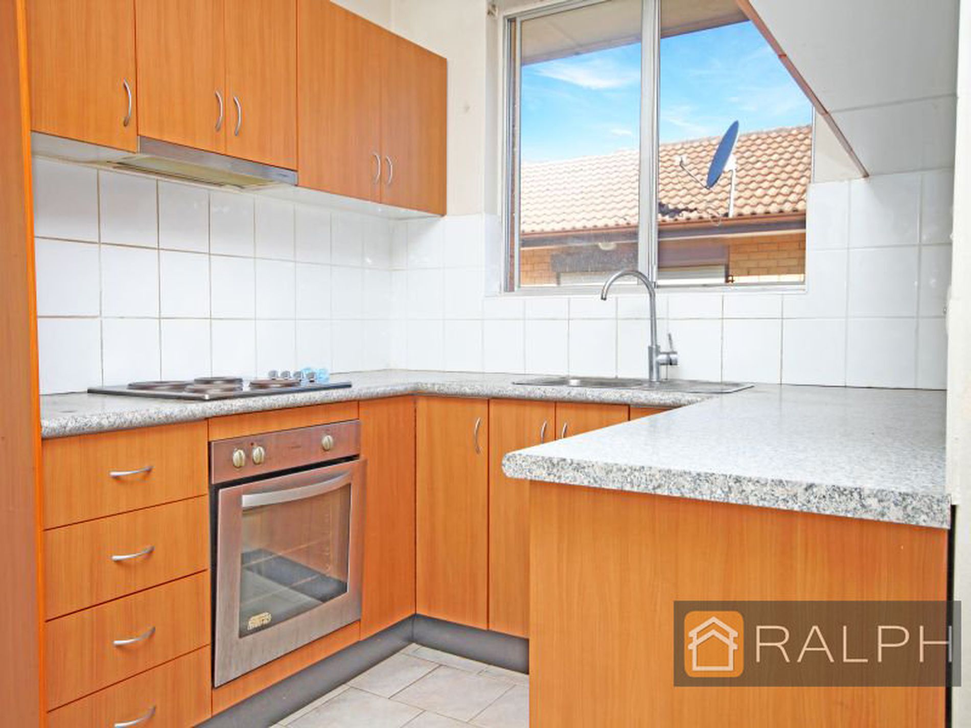 6 / 24 Colin Street, Lakemba