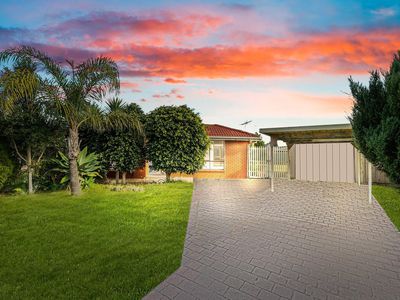 7 Pitta Cl, Werribee