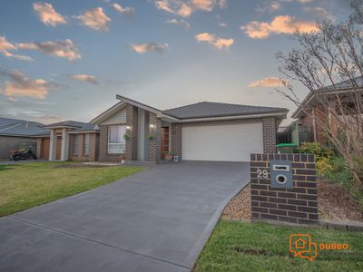 29 Amadeus Avenue, Dubbo