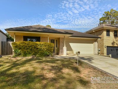 18 Sanctuary Dr, Forest Lake
