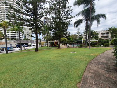 32 / 37 Bayview Street, Runaway Bay